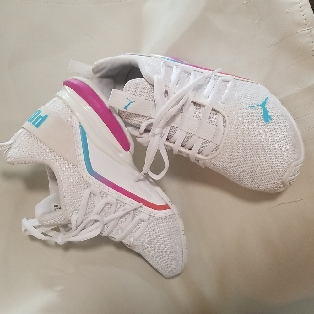 PUMA Axelion Light Fade Sneaker Womens Running Size 6.5 Womens - Picture 4 of 6
